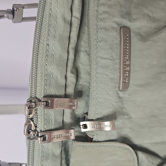 Baggallini Purse - Picture 5 of 8